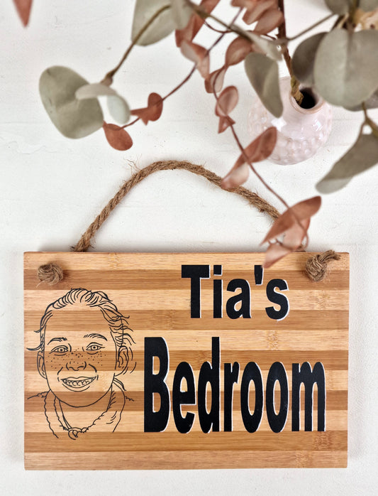 Handgeschilderd gepersonaliseerd bord met line art