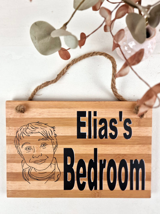 Handgeschilderd gepersonaliseerd bord met line art